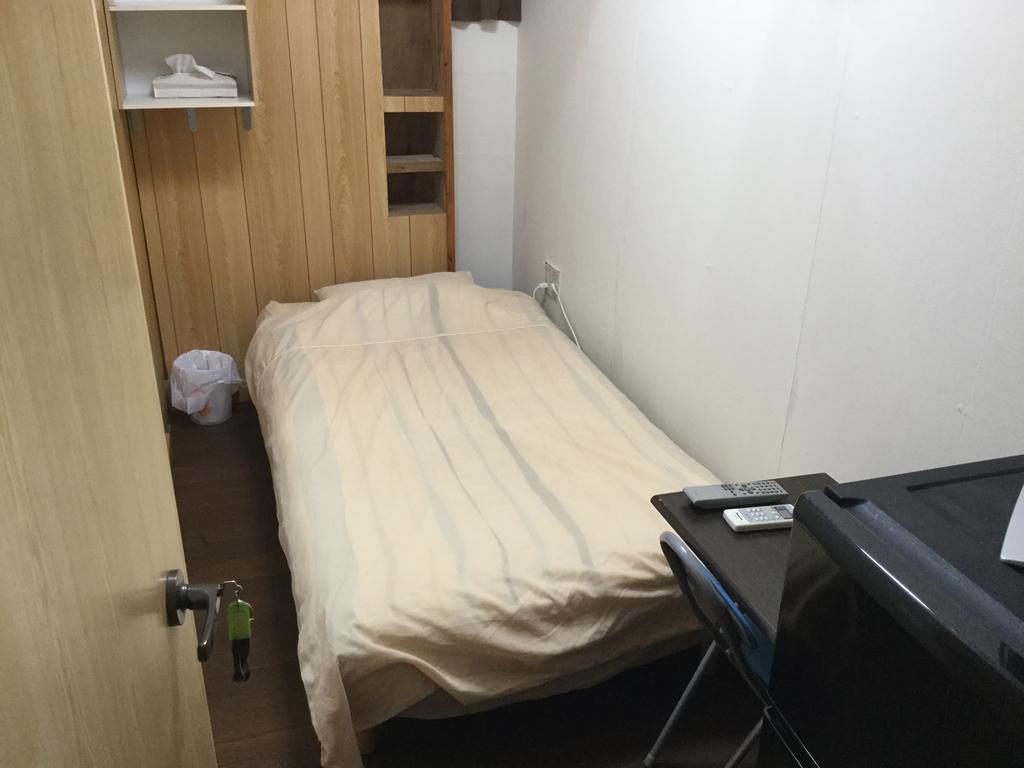 Guest House Lough Style Урума Экстерьер фото