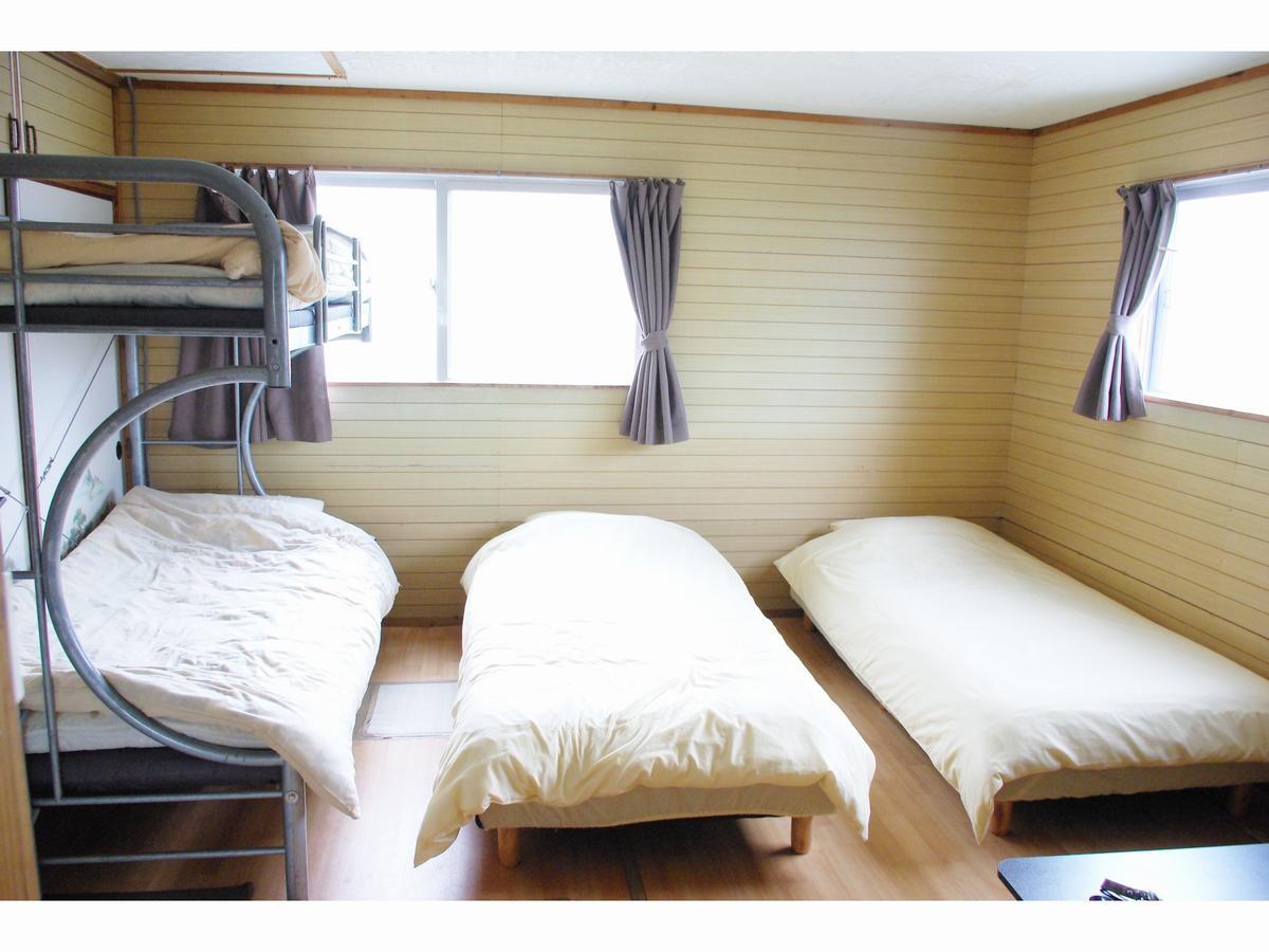 Guest House Lough Style Урума Экстерьер фото